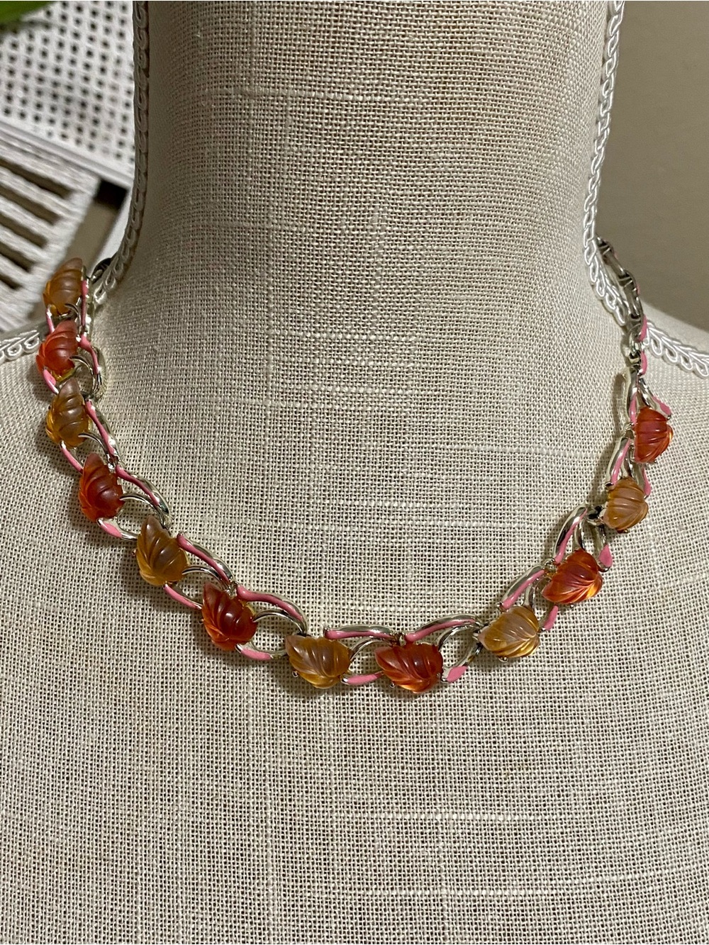 Vintage 1940s Lucite Leaf Choker Necklace Star Signed Orange/Pink/Silver